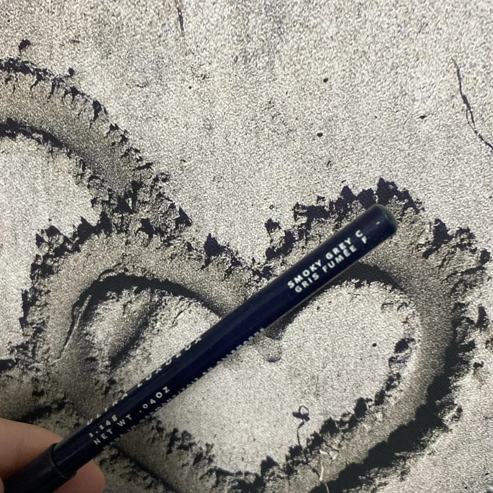 New In Box Avon Ultra Luxury eye liner‎ pencil - smoky grey